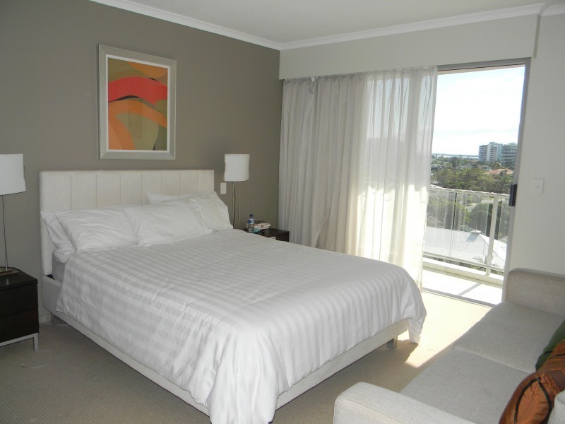 21 Cypress Avenue, Surfers Paradise QLD 4217