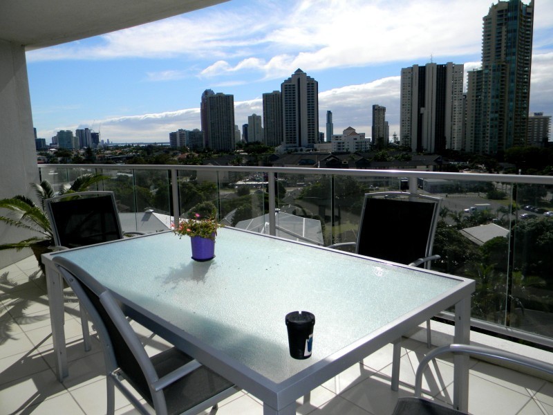 21 Cypress Avenue, Surfers Paradise QLD 4217