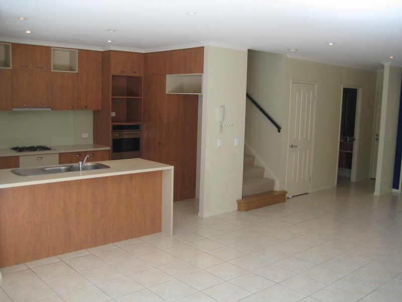 Carrara QLD 4211