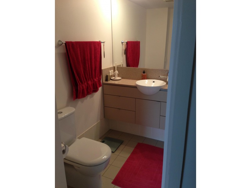 1044/18 Manning Street, Milton QLD 4064