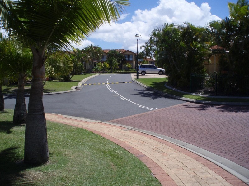 00/152 Palm Meadows Drive, Carrara QLD 4211