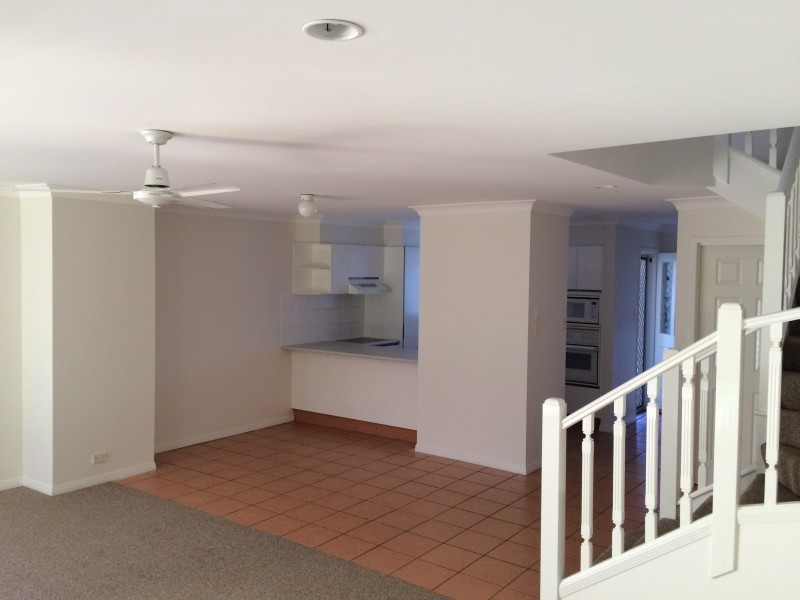 00/152 Palm Meadows Drive, Carrara QLD 4211