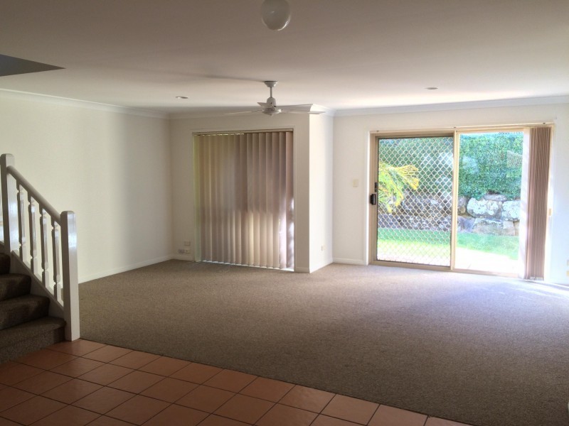 00/152 Palm Meadows Drive, Carrara QLD 4211