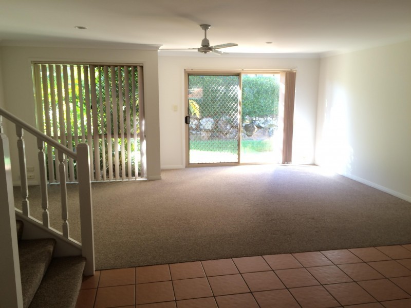 00/152 Palm Meadows Drive, Carrara QLD 4211