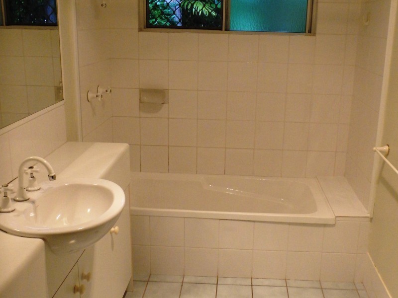 Unit 12/5-15 McGregor Street, Mooroobool QLD 4870