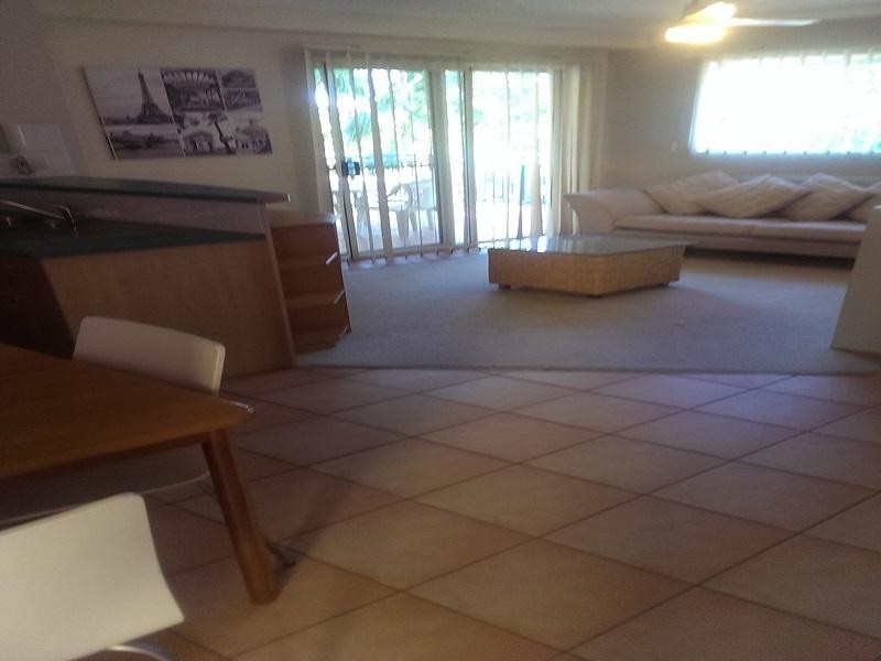 20/10-14 Purli Street, Chevron Island QLD 4217