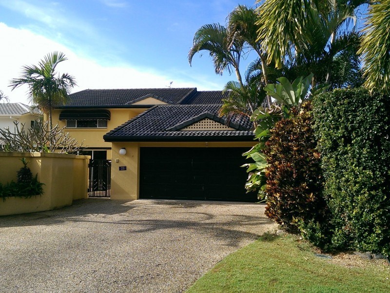 18 Sundance Way, Runaway Bay QLD 4216