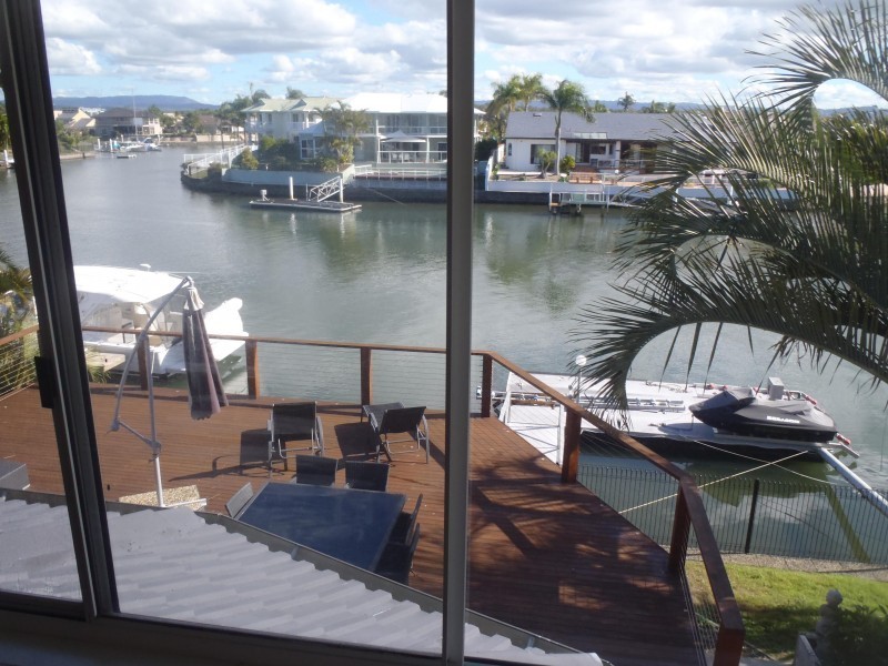 433 Brisbane Road, Arundel QLD 4214
