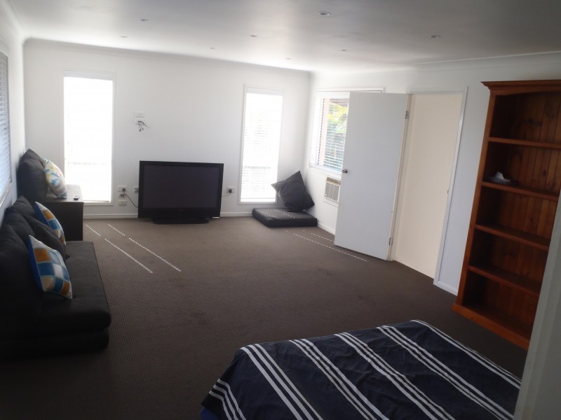 433 Brisbane Road, Arundel QLD 4214