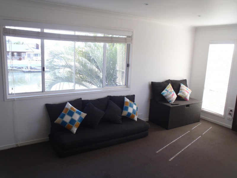 433 Brisbane Road, Arundel QLD 4214