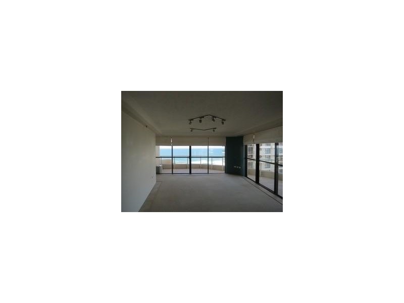 3 CUNNINGHAM AVE, Main Beach QLD 4217