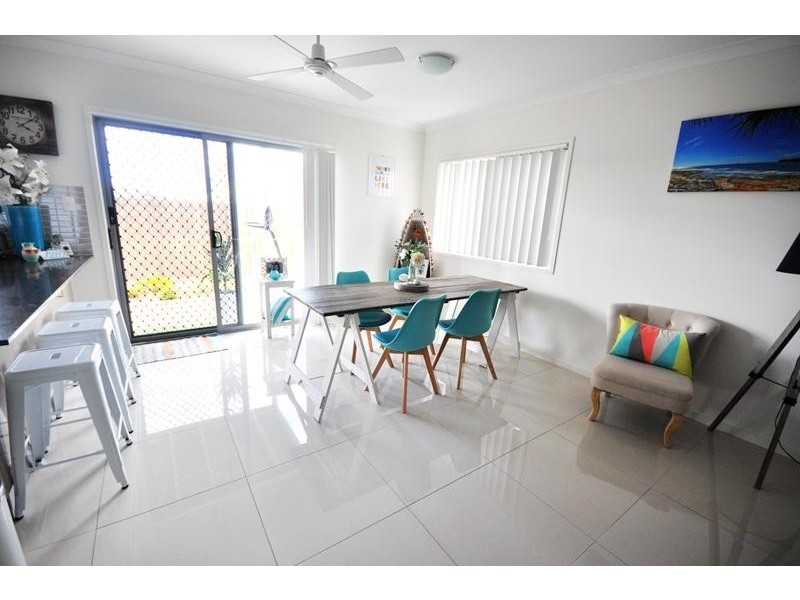 14 Photinia Cres, Mountain Creek QLD 4557