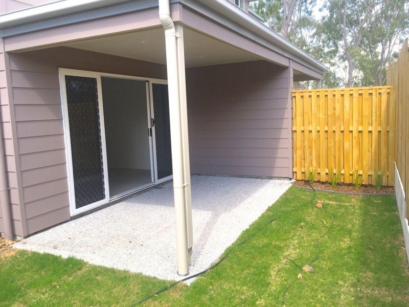 10 Creek Street, Bundamba QLD 4304