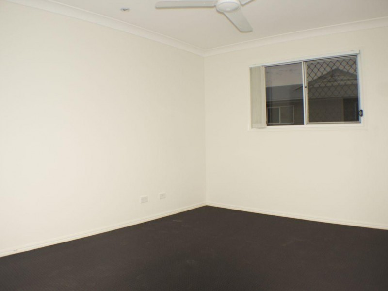 10 Creek Street, Bundamba QLD 4304