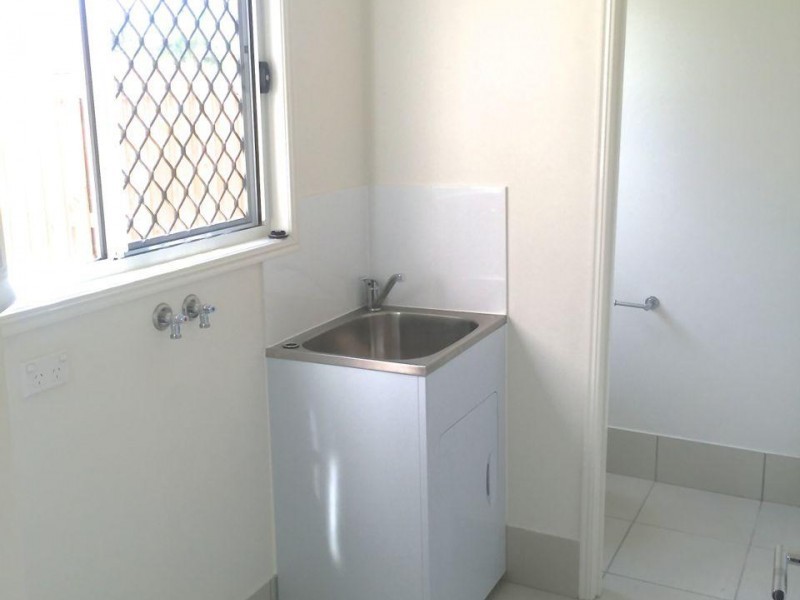 10 Creek Street, Bundamba QLD 4304