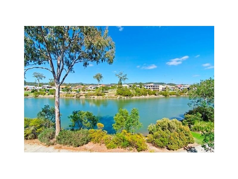 7 Saleya Drive, Varsity Lakes QLD 4227