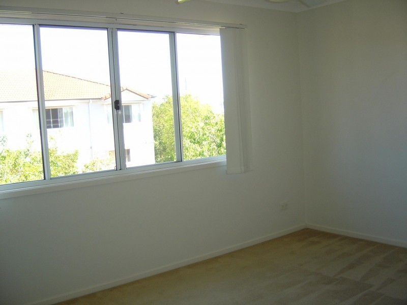 83 Dibar St, Wynnum QLD 4178