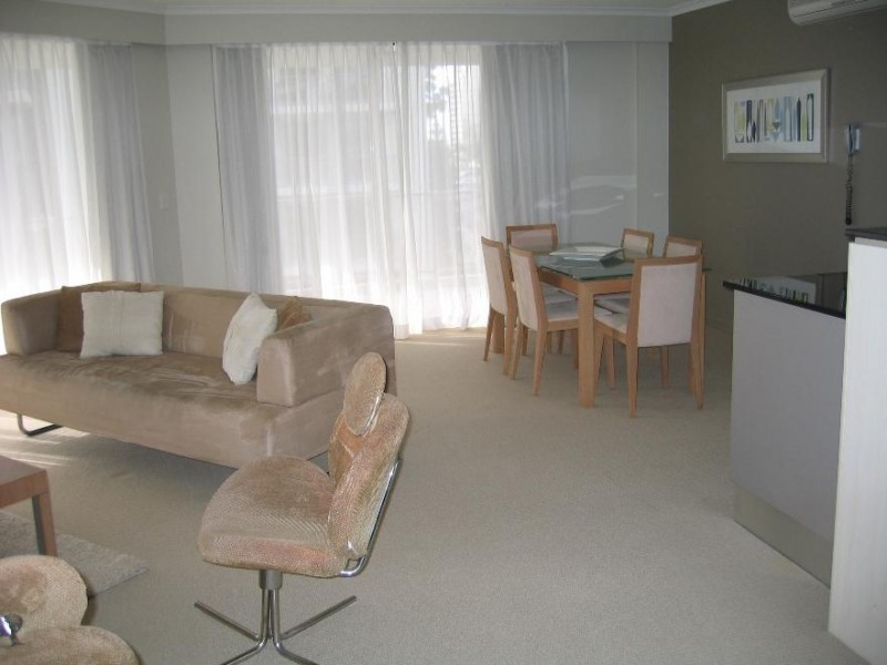 244/21-31 Cypress Ave, Surfers Paradise QLD 4217