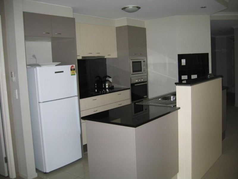 244/21-31 Cypress Ave, Surfers Paradise QLD 4217