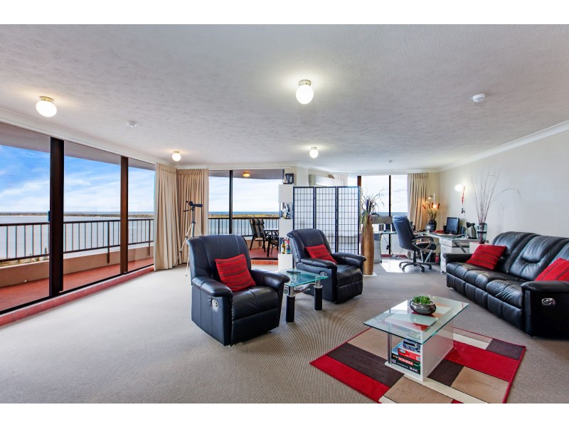 9 Bayview Street, Runaway Bay QLD 4216 Floorplan
