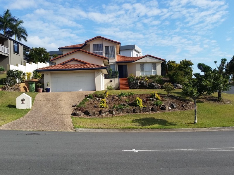 31 Arun Drive, Arundel QLD 4214