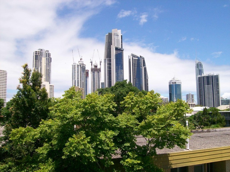 16/4 Adori St, Chevron Island QLD 4217