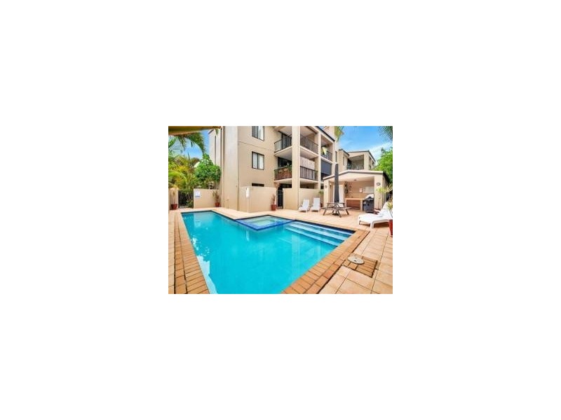 7/4 Mawarra, Palm Beach QLD 4221