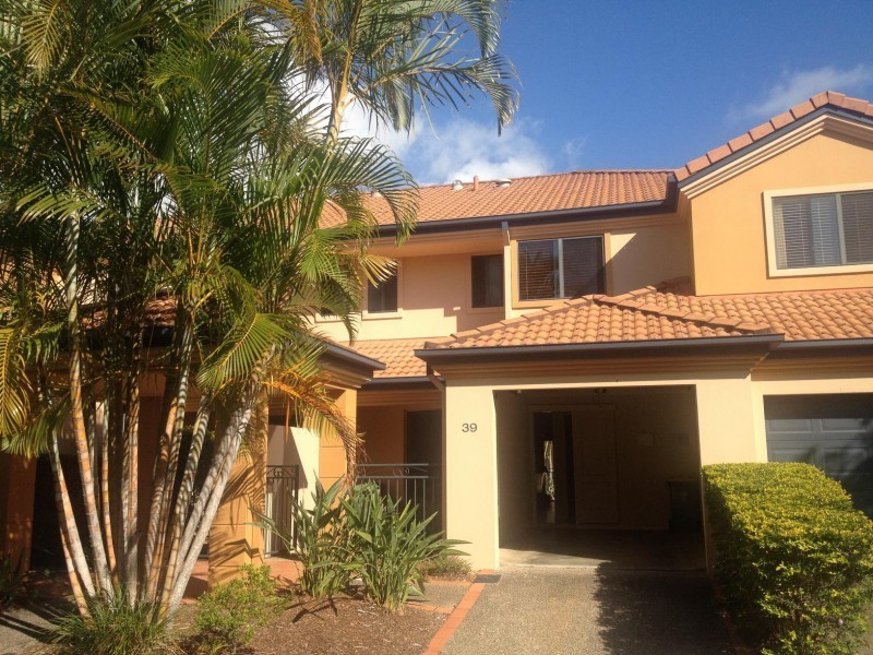 39/34 Albicore Street, Mermaid Waters QLD 4218