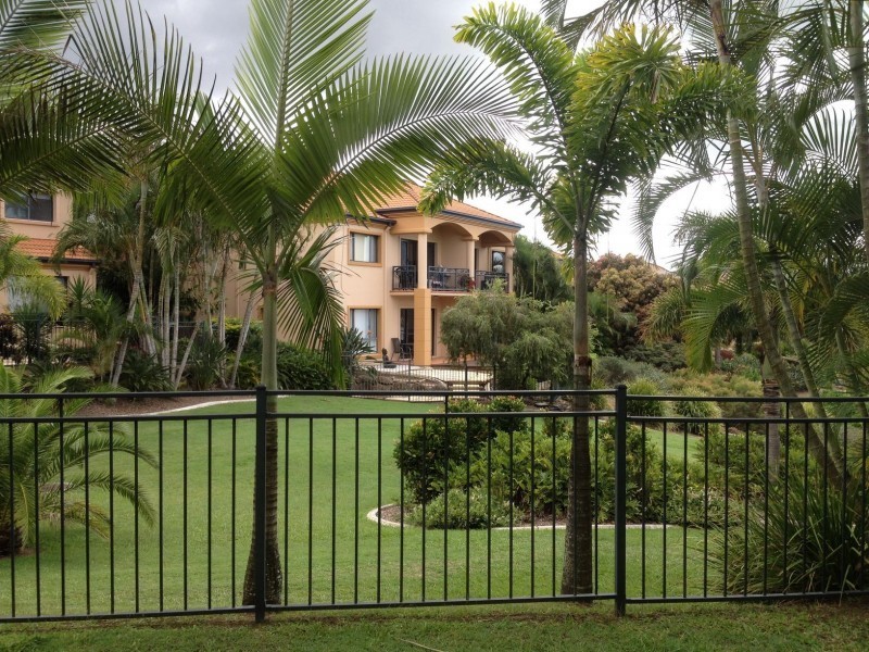 39/34 Albicore Street, Mermaid Waters QLD 4218