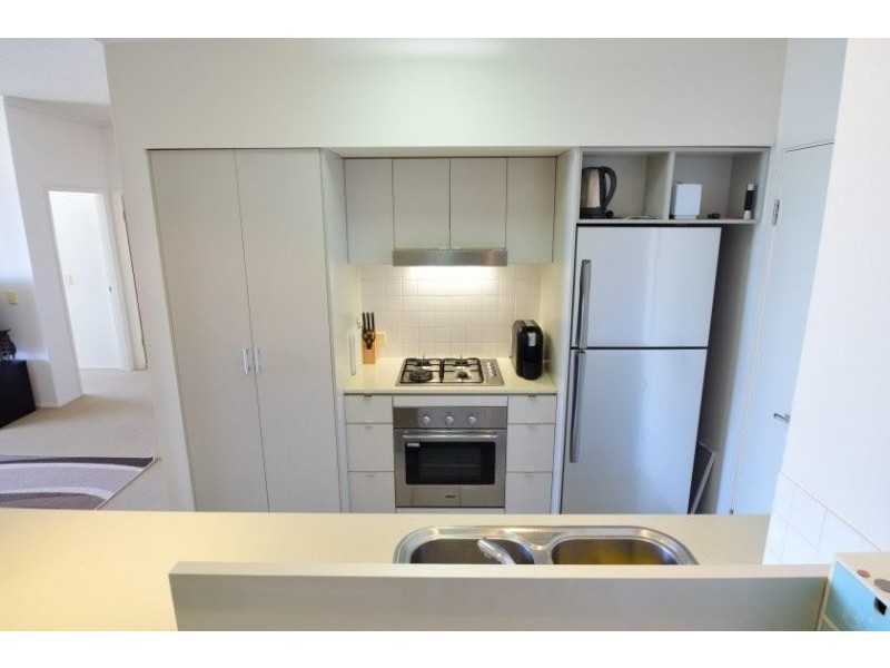 1096/18 Manning Street, Milton QLD 4064