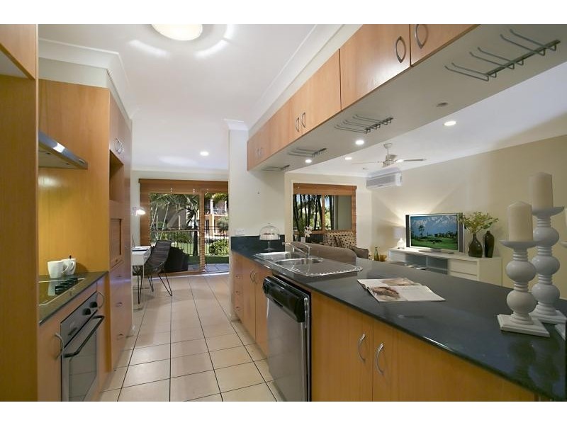 85 Palm Meadows Drive, Carrara QLD 4211