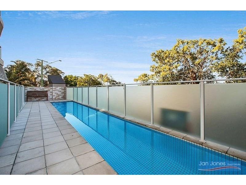 502 502/87 Marine Parade, Redcliffe QLD 4020