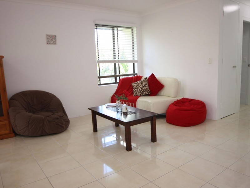 9 Bayview Street, Runaway Bay QLD 4216