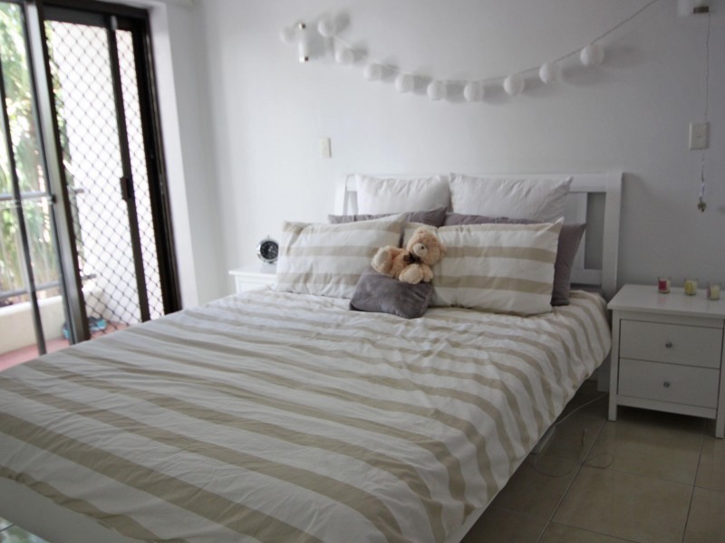 9 Bayview Street, Runaway Bay QLD 4216