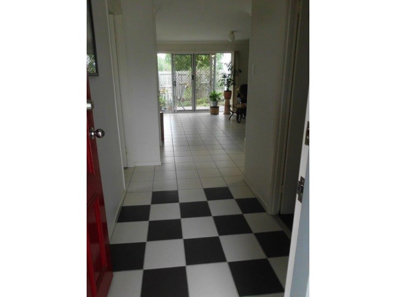 83 Dibar St, Wynnum QLD 4178