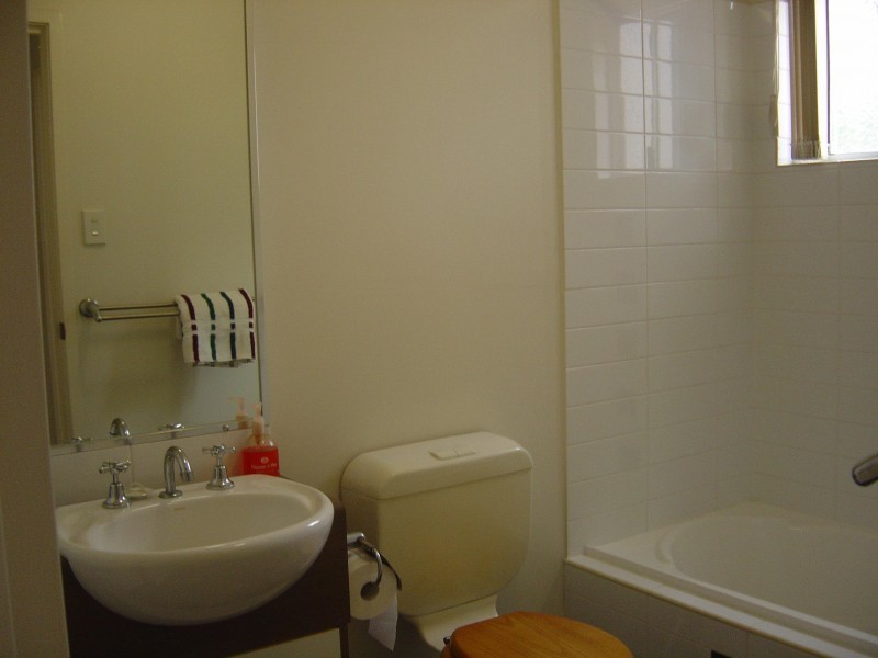 83 Dibar St, Wynnum QLD 4178