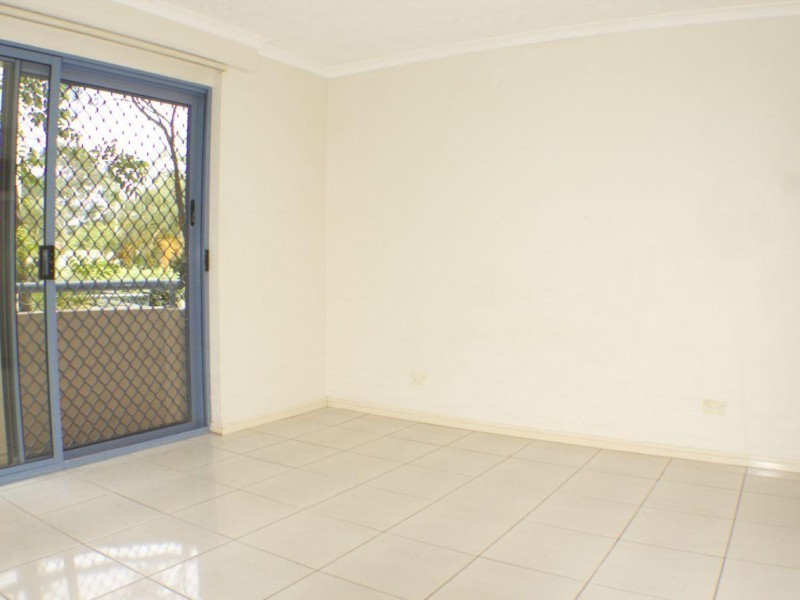 3/4 Monte Carlo Avenue, Surfers Paradise QLD 4217