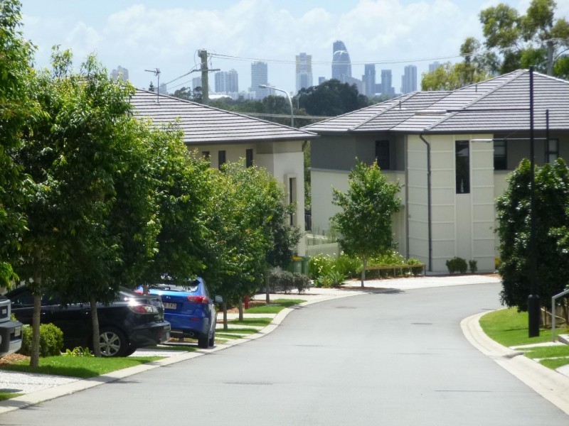 1/2 Bourton Road, Merrimac QLD 4226