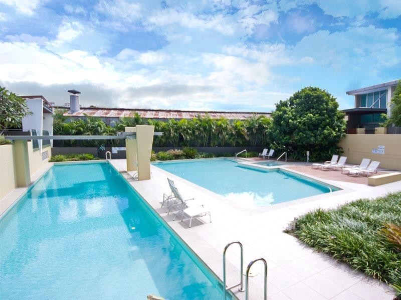 20 Newstead Terrace, Newstead QLD 4006