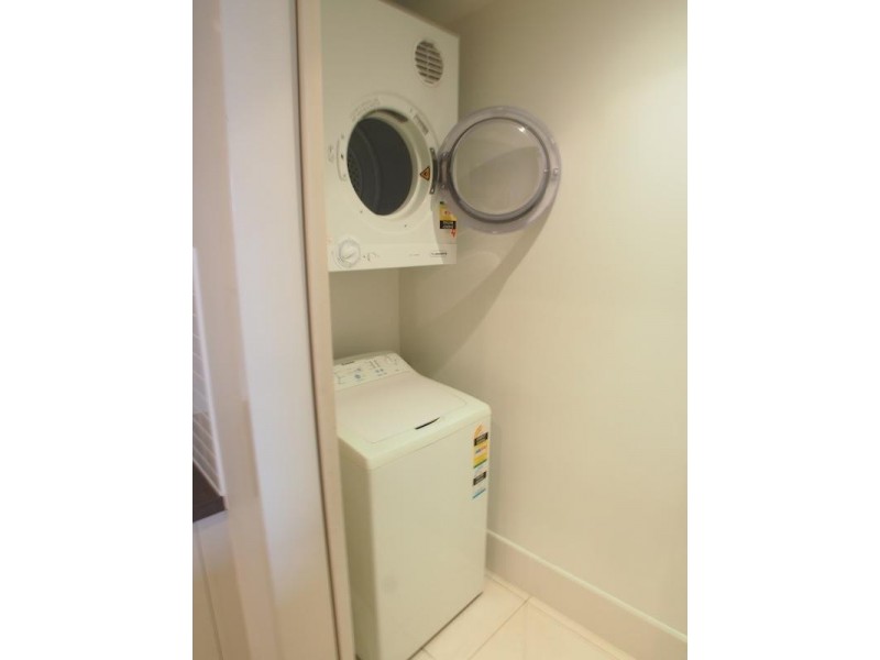 303/1-3 Aqua Street, Southport QLD 4215