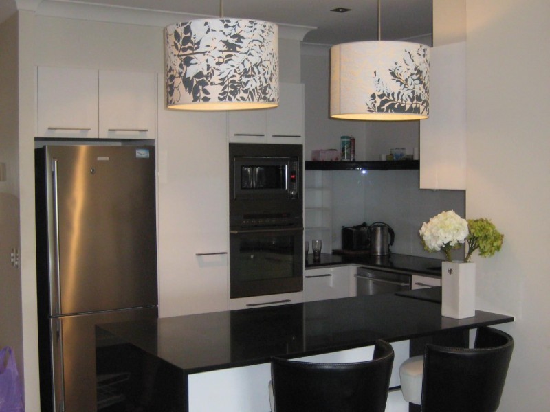 24 Slatyer Avenue, Bundall QLD 4217