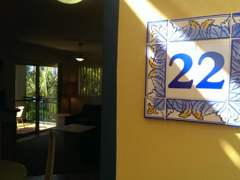 22/10-14 Purli St, Chevron Island QLD 4217