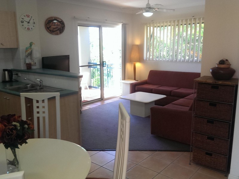 22/10-14 Purli St, Chevron Island QLD 4217