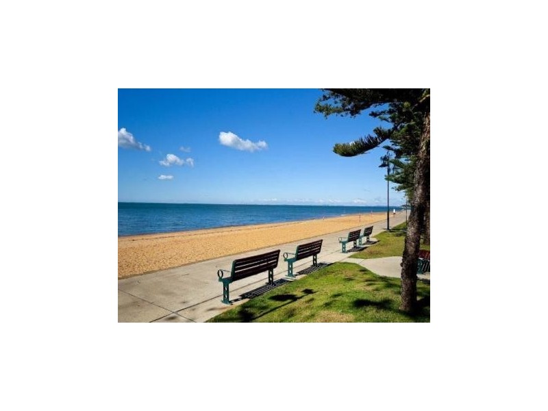 4 Anderson st, Scarborough QLD 4020