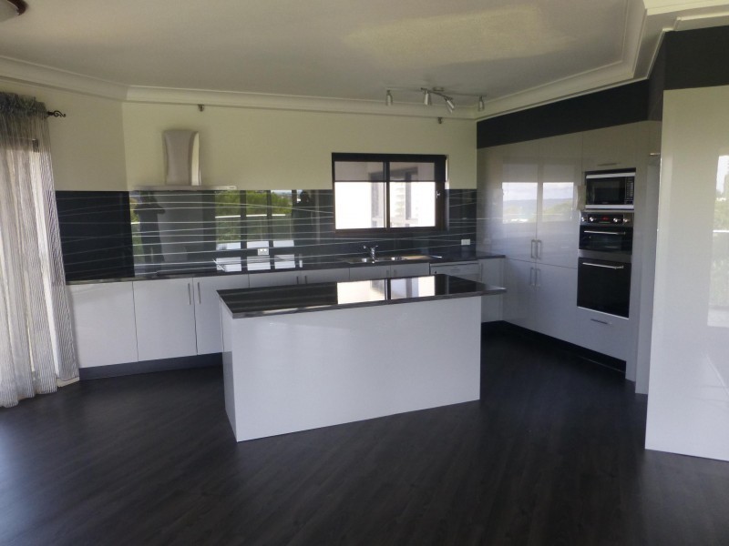 2 Admiralty Drive, Surfers Paradise QLD 4217