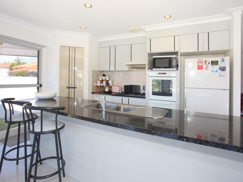 21 Allandale Entrance, Mermaid Waters QLD 4218