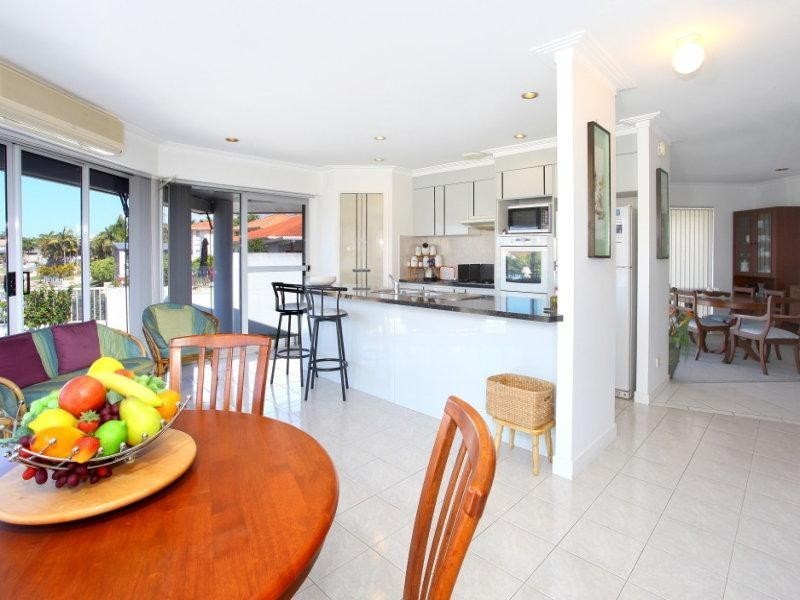 21 Allandale Entrance, Mermaid Waters QLD 4218