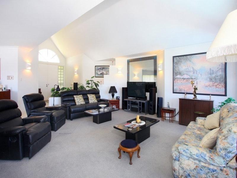 21 Allandale Entrance, Mermaid Waters QLD 4218