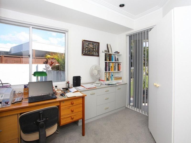 21 Allandale Entrance, Mermaid Waters QLD 4218