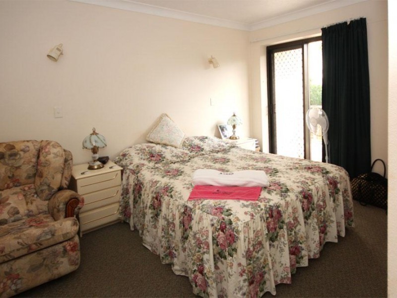 9 Bayview Street, Runaway Bay QLD 4216